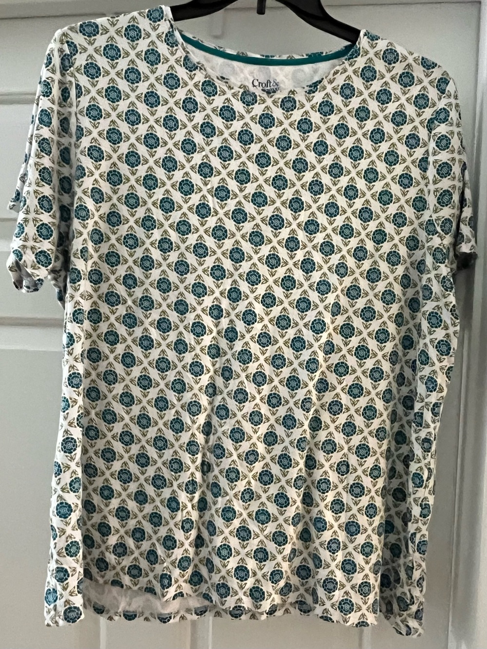 Croft & Barrow Teal and Cream Geometric Short-Sleeve Tee
